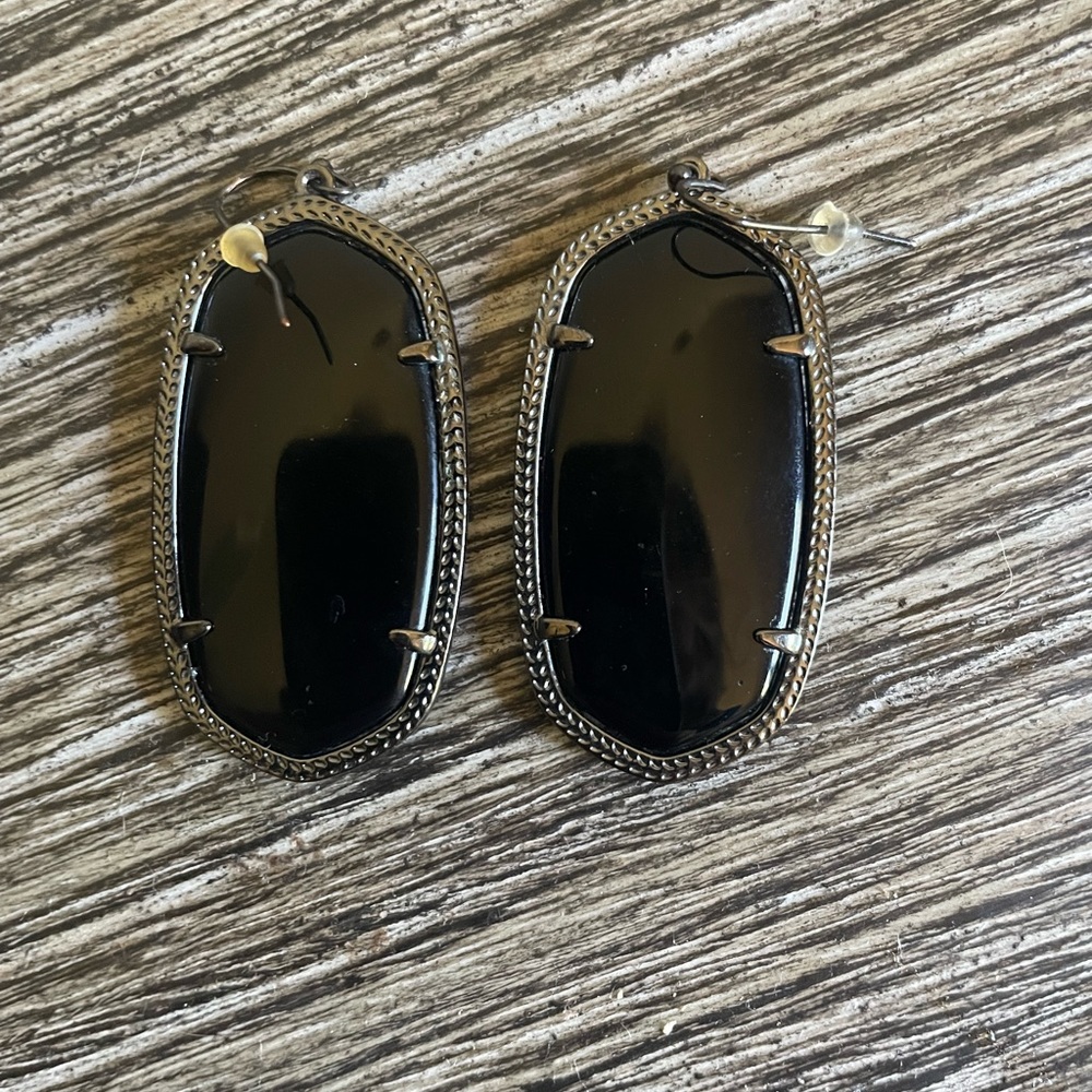 Kendra Scott Danielle Gunmetal Earrings in Black